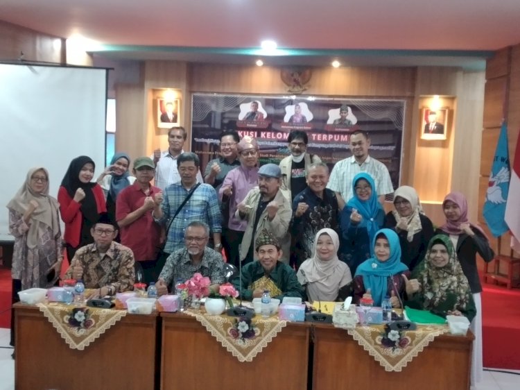 Diskusi  Kelompok  Terpumpun (DKT) di aula Amran Halim , Lembaga Bahasa Provinsi Sumatera Selatan (Sumsel) di Jakabaring Palembang , Sabtu (20/7). (Dudi Oskandar/RMOLSumsel.id)