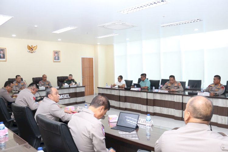  Polda Sumsel mengadakan rapat koordinasi pelaksanaan Ops Peti 2024, Selasa, (23/7) di Ruang Vicon Lt. 2 Gedung Mapolda Sumsel.(Polda Sumsel/RMOLSumsel.id)