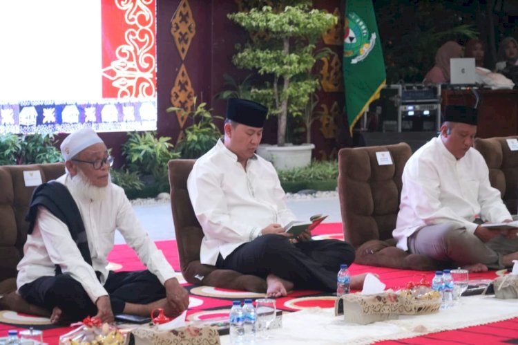 Tempati Balai Agung Serasan Sekundang, Pj. Bupati Muara Enim, Henky Putrawan gelar doa bersama (dok. prokompim/RMOLSumsel.id)
