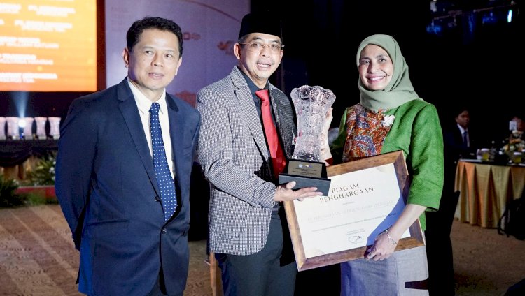 PT PLN (Persero) meraih penghargaan kategori Grup Pembayar Pajak Terbesar dari Direktorat Jenderal Pajak (DJP) Kementerian Keuangan/ist