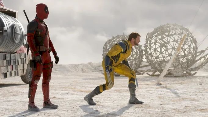 Film superhero Deadpool & Wolverine yang dibintangi Ryan Reynolds dan Hugh Jackman terus merajai box office global. (Handout)