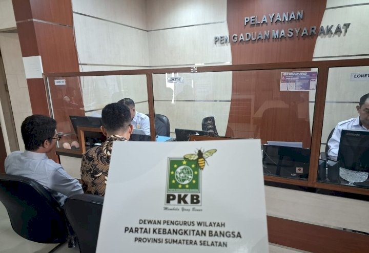 PKB Sumsel ikut melapokrnan Eks Sekjen PKB Lukman Edy ke Polda Sumsel/ist