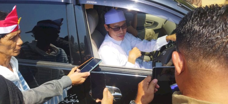 Pimpinan Pondok Pesantren Al Fakhriyah saat diwawancarai awak media/Foto: Amizon
