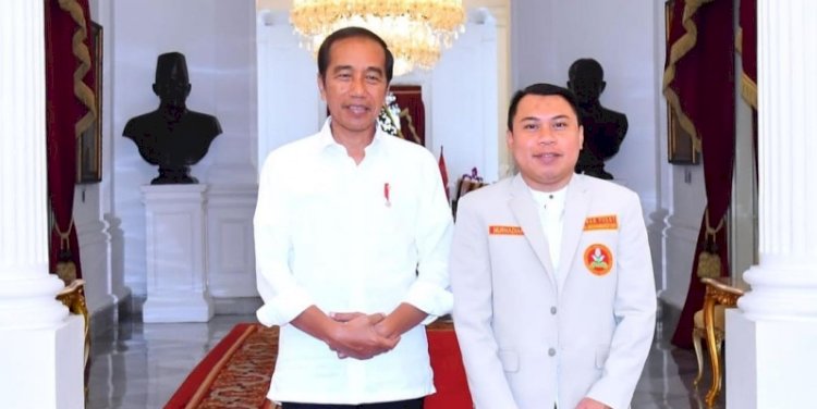 Ketua Pimpinan Pusat Pemuda Muhammadiyah, Anderyan Noor Bersama Presiden Joko Widodo/Ist