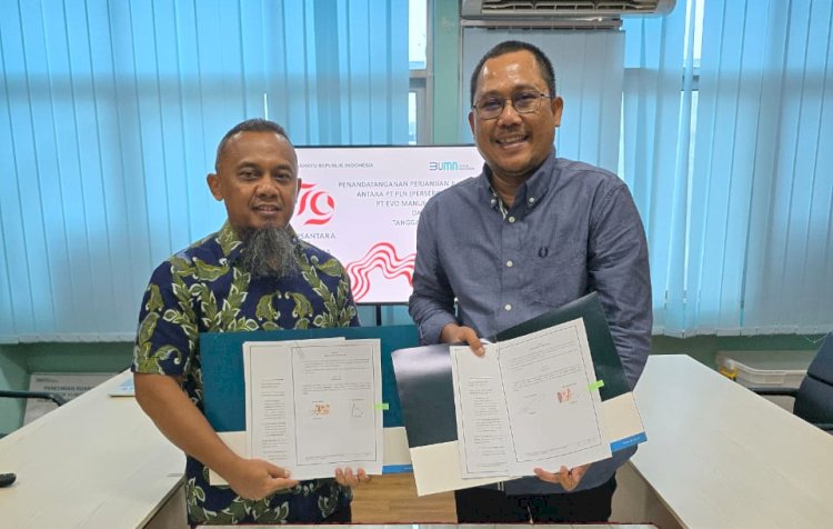 Penandatanganan kerjasama antara PLN UP3 Palembang dengan PT Evo Manufacturing Indonesia. (ist/rmolsumsel.id) 