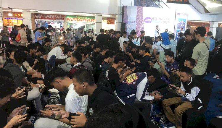 Antusias peserta mengikuti perlombaan festival gaming AXIS Esports Labs/Foto: Maya Hassan