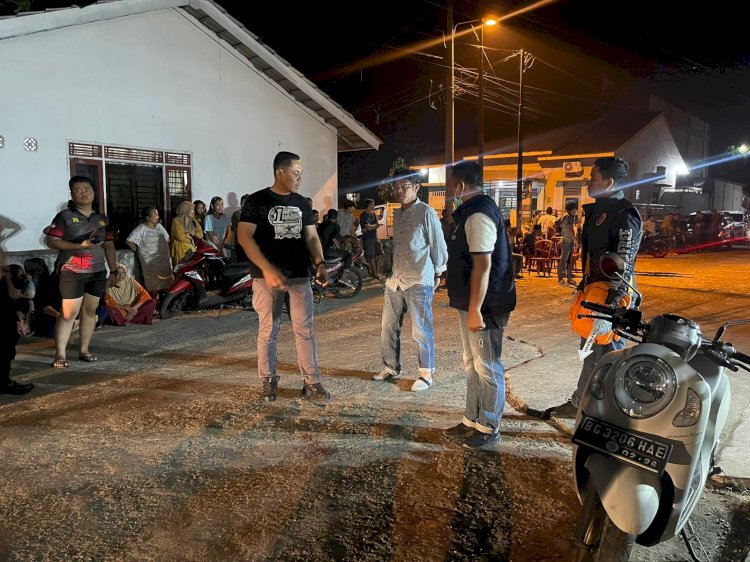 Prosesi pemakaman korban tewas ditusuk oleh orang tak dikenal.(Dokumentasi Polisi)