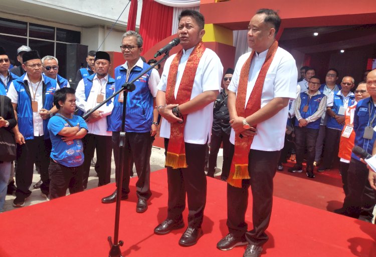 Pasangan calon Gubernur dan Wakil Gubernur Sumsel terpilih Herman Deru- Cik Ujang. (Dokumentasi RMOLSumsel.id)