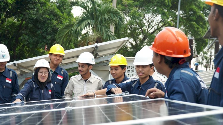 135 mahasiswa yang lulus progran ikatan kerja (humas PLN)
