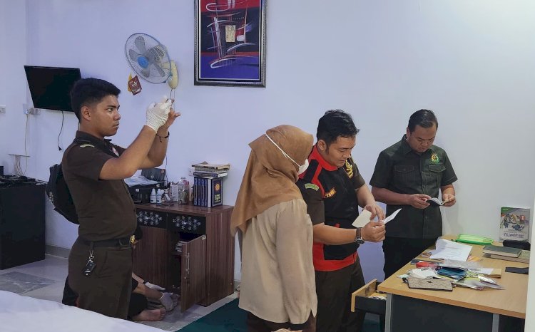 Rumah milik Tirta Arisandi yang digeledah dan disita Kejari OKI/Foto: Hari Wijaya