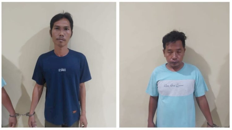 Kedua pelaku diamankan di Polsek Lubuk Raja/ist