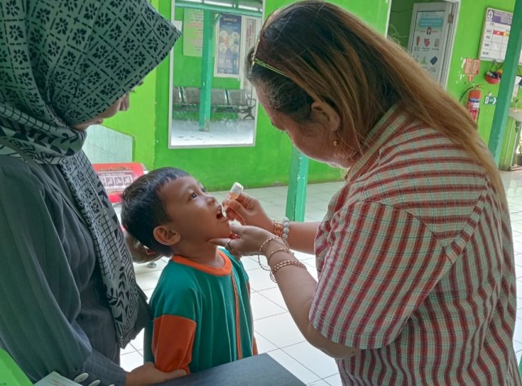 Vaksinasi Polio di Empat Lawang/ist