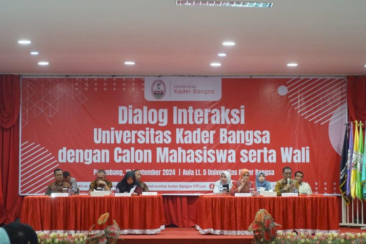  Dialog UKB Palembang dengan calon mahasiswa baru bersama orangtua/wali mahasiswa yang berlangsung pada Selasa (10/9).(Handout)