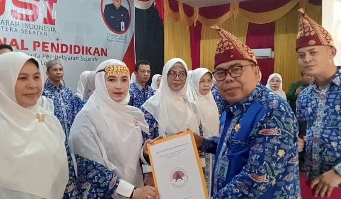 Kepengurusan Asosiasi Guru Sejarah Indonesia (AGSI) Provinsi Sumatera Selatan (Sumsel) periode 2024-2029 resmi dilantik/ist