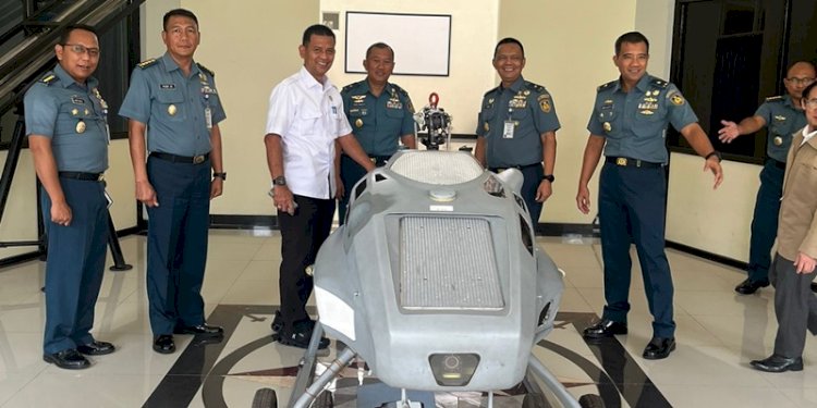 Wakil Kepala (Waka) BRIN Prof. Amarulla Octavian bersama petinggi TNI AL/Ist