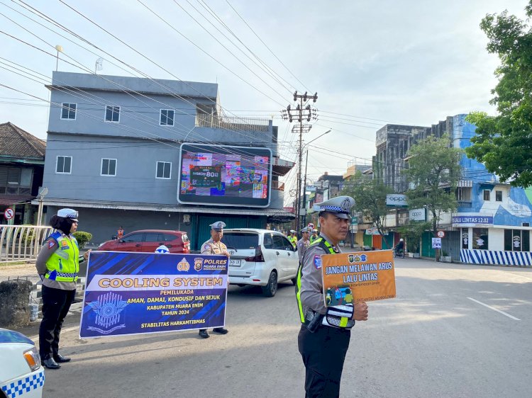 Polres Muara Enim melalui Satgas Kamtibcarlantas melaksanakan Operasi Mantap Brata untuk menjaga ketertiban dan kelancaran lalu lintas. (noviansyah/rmolsumsel.id) 