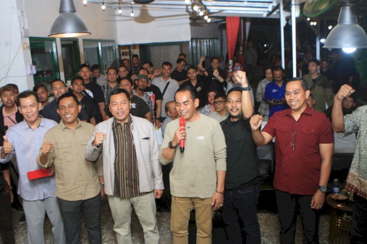 Foto bersama narasumber dan peserta diskusi publik yang digelar Relung Forum. (dok/rmolsumsel.id) 