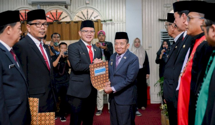 Pimpinan DPRD Kabupaten Penukal Abab Lematang Ilir (PALI) resmi diambil sumpah/janji jabatan/ist