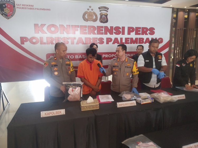 Pers rilis ungkap kasus curas oleh Polrestabes Palembang.(Denny Pratama/RMOLSumsel.id)