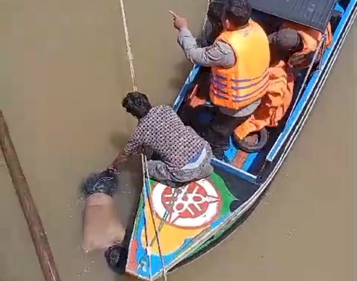 Penemuan mayat tanpa identitas di perairan Sungai Musi, Palembang. (Handout)