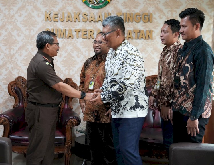 pertemuan antara pertamina dengan Kejaksaan Tinggi (Maya Hasan/RMOLSumsel.id)