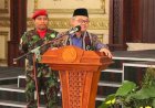 Guru Senyum Sumringah, Gaji Naik Tahun Depan