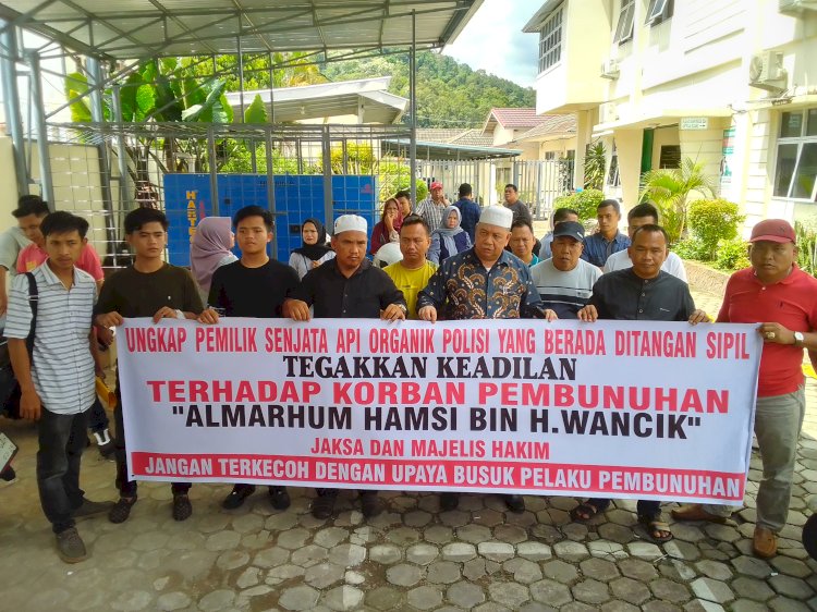 Pihak keluarga meminta pihak kepolisian mengusut asal usul senpi yang dipakai untuk mengancam Hamsi. (ist/rmolsumsel.id) 