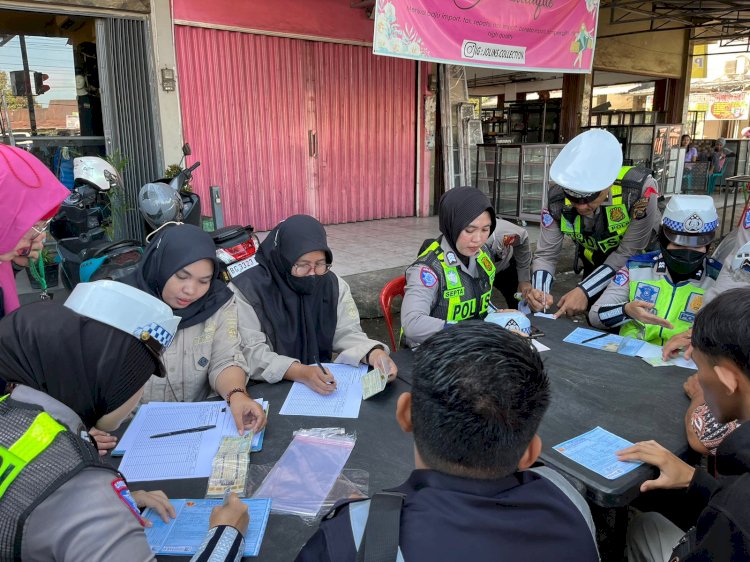 Satlantas Polres Muara Enim kembali melakukan giat operasi lintas sektor Jalan Jenderal Sudirman. (ist/rmolsumsel.id) 