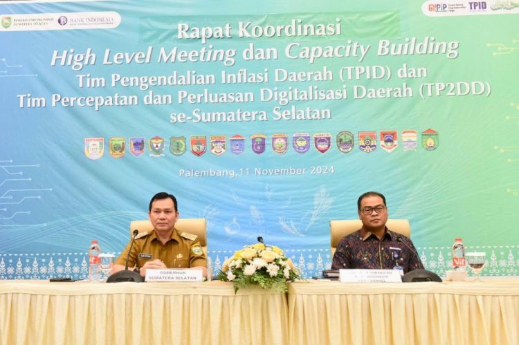 Pj Gubernur Sumsel, Elen Setiadi saat memimpin Rapat Koordinasi (Rakor). (ist/rmolsumsel.id)