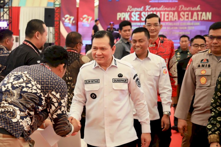 Pj Gubernur Sumsel, Elen Setiadi saat menghadiri  Rapat Konsolidasi Daerah Panitia Pemilihan Kecamatan (PPK) Se Sumsel. (ist/rmolsumsel.id) 