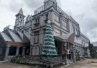 Pohon Natal dari Limbah Plastik, Wujud Peduli Lingkungan di Gereja Katedral Santa Maria 