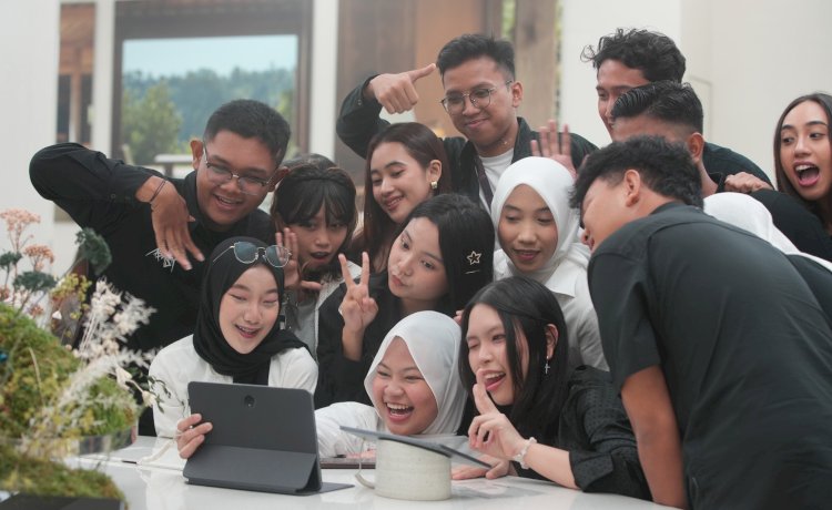 Oppo Indonesia resmi meluncurkan program Oppo Campus Ambassador (OCA) 2, sebuah inisiatif untuk mengembangkan talenta muda di bidang teknologi dan pemasaran digital/ist