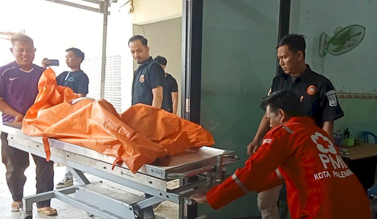 Korban saat dibawa ke RS Bhayangkara Palembang/ist