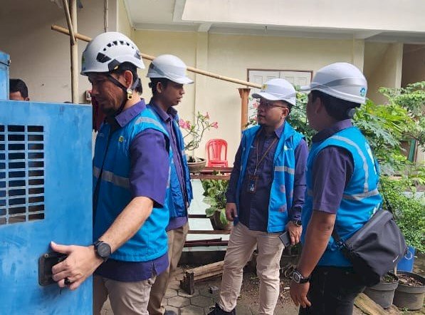  Petugas PLN tengah melakukan pengawasan (Humas PLN)