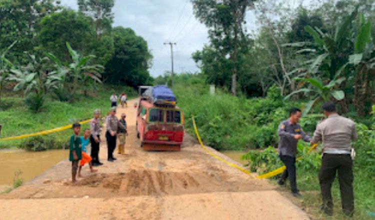 Kondisi jembatan di Semangus yang memprihatinkan/ist