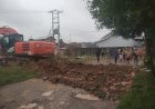 Pemilik Tanah Tutup Jalan, Ratusan Penghuni Perumahan KMS Terisolir