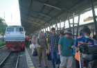 KAI Palembang Catat Lonjakan Penumpang, Tiket Kereta Api Bukit Serelo Ludes Terjual