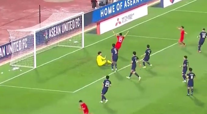 Proses terjadinya gol Vietnam ke gawang Thailand/repro