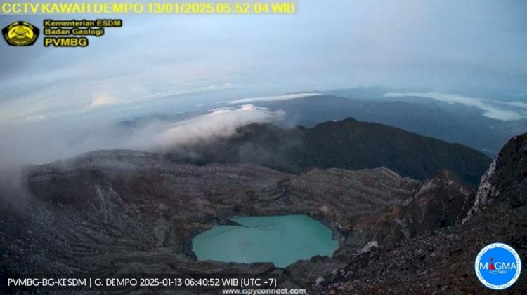   Kondisi kawah Gunung Dempo di Kota Pagar Alam, Sumatera Selatan, kembali normal setelah erupsi yang terjadi pada Minggu (12/1). (Dokumentasi PVMBG)