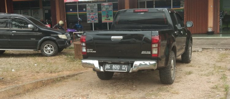 Salah satu mobil dinas Pemkab Muratara yang diganti plat hitam. (Alam/RMOLSumsel.id)