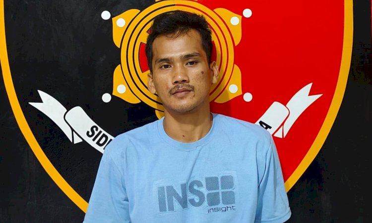 Pelaku Rediansyah ditangkap dalam kasus pencurian 75 janjang buah sawit.( Polres Musi Rawas)