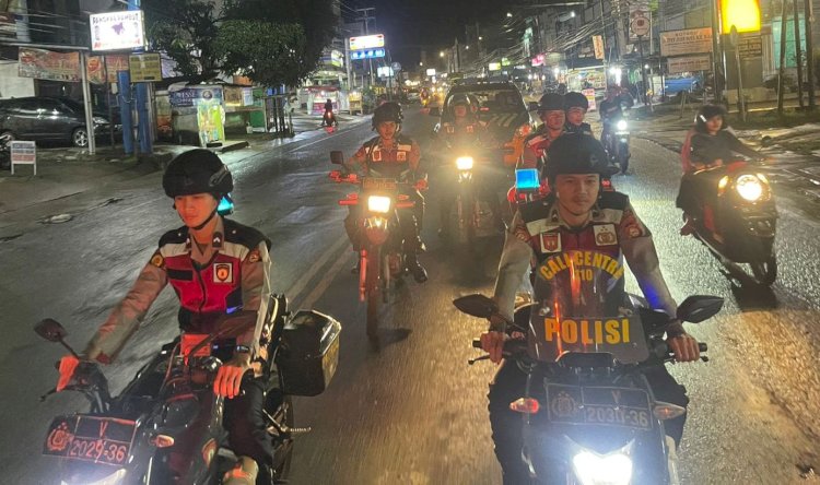 Personel Sat Samapta Polres Lubuklinggau melaksanakan patroli jalanan di hari libur panjang.(Handout)