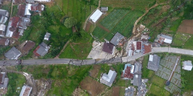 Pantauan udara kondisi jembatan dan rumah warga di Banjarnegara, Jawa Tengah/Dok BNPB
