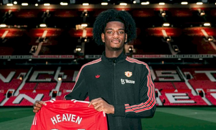 Manchester United telah resmi mengonfirmasi kedatangan Ayden Heaven, bek tengah muda berbakat asal Arsenal/net