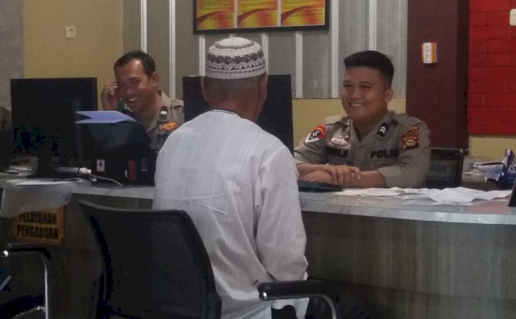  Korban Markoyan saat membuat laporan polisi di SPKT Polrestabes Palembang/ist
