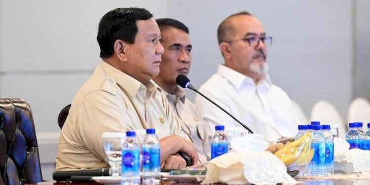 Presiden Prabowo Subianto menggelar teleconference bersama petani, penyuluh pertanian, kepala dinas provinsi, Persatuan Pengusaha Penggilingan Padi dan Beras (Perpadi) di Kementerian Pertanian, Jakarta, Senin, 3 Februari 2025/Ist