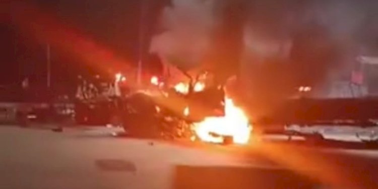 Kendaraan terbakar di Gerbang Tol Ciawi/Repro