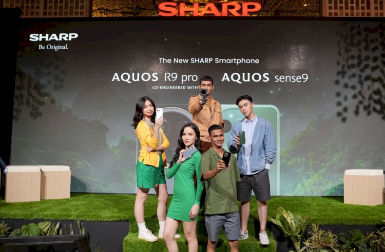 Penampakan Smartphone Aquos/ist