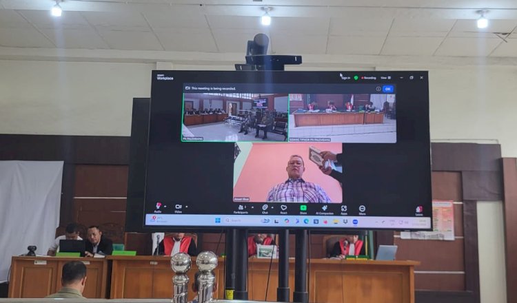 Mantan Bupati Lahat Aswari Rivai hadir daring di sidang kasus korupsi Andalas Bara Sejahtera di Pengadilan Tipikor Palembang/Foto: Denny Pratama