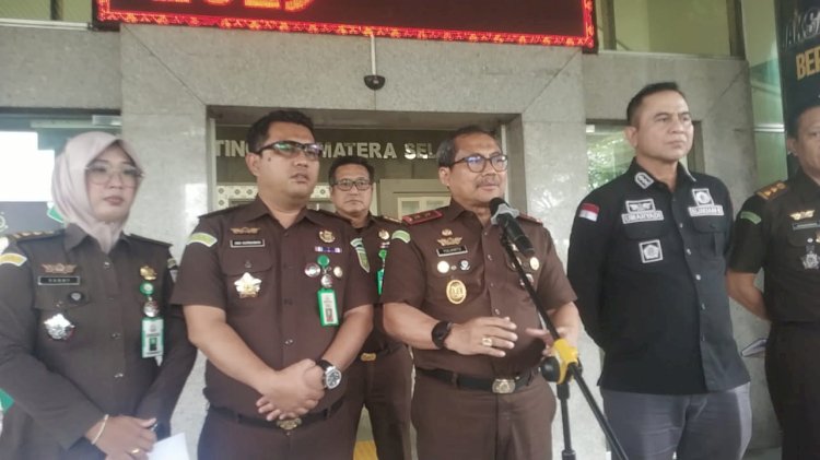 Kajati Sumsel Yulianto saat menggelar press rilis/Foto: Denny Pratama